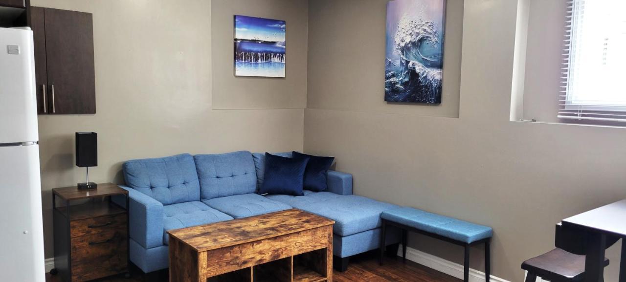 Blue Wave 2 Bedroom Suite Saskatoon Exterior photo